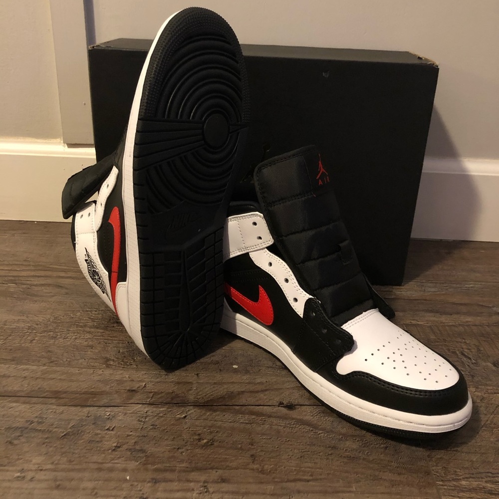 Air Jordan 1 mid Chile